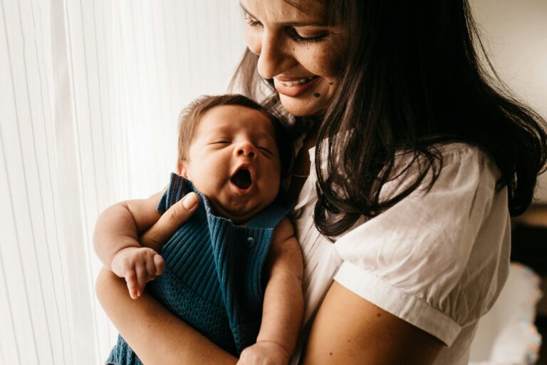 Baby-held-by-mum